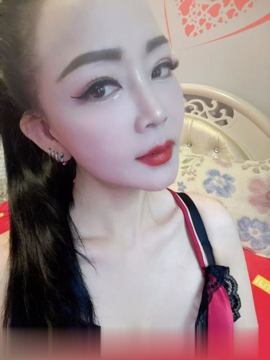 花果园妩媚少妇沐子