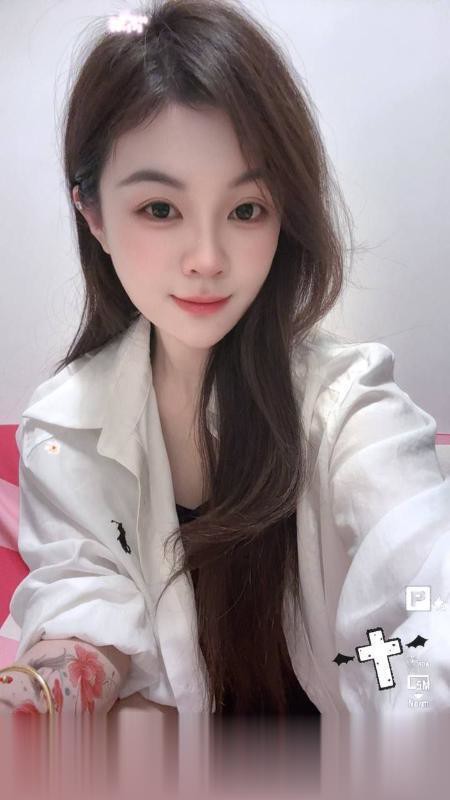岛内安兜小妞