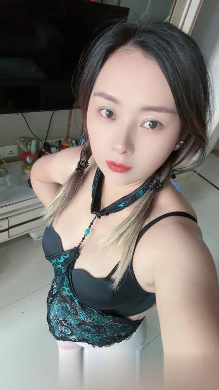 服务型骚少妇
