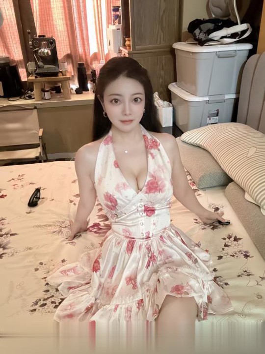 翘臀大奶柒柒