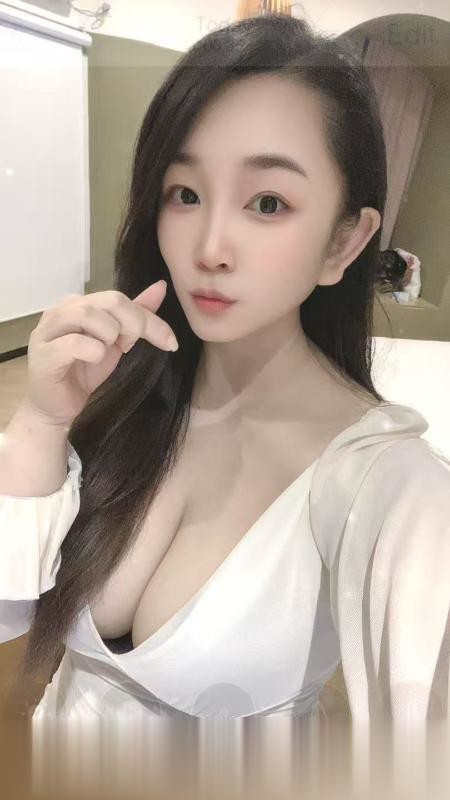 风骚大奶小雅
