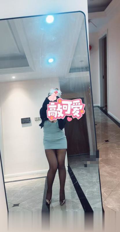 个人大奶喵喵