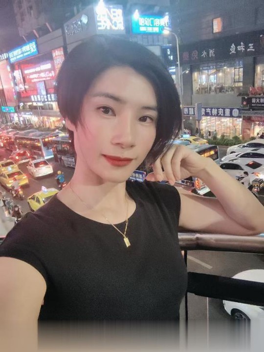 苗条少妇娜娜