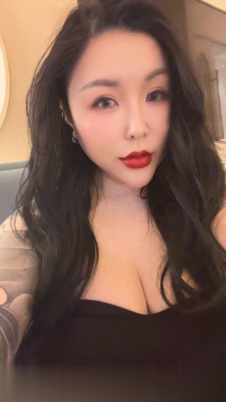 栖霞肥臀巨乳