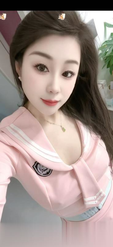 甜美御姐..