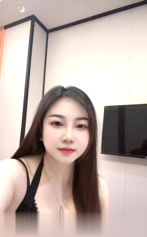 白云肥臀少妇