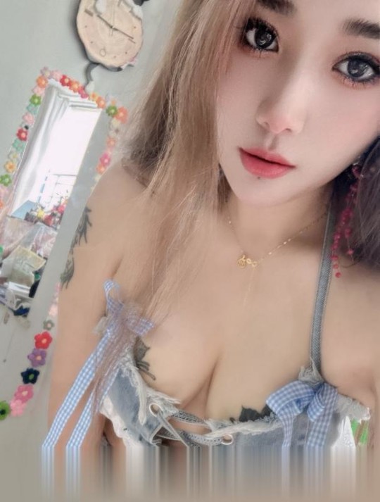 三通大胸妹.