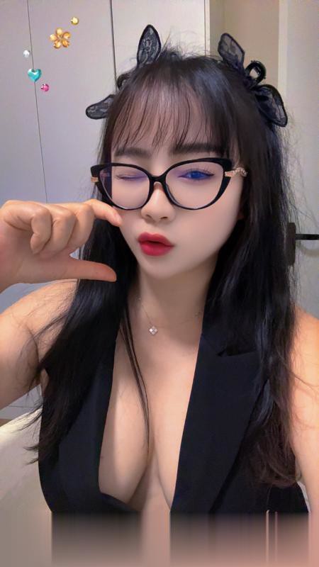 徐汇大奶伊诺
