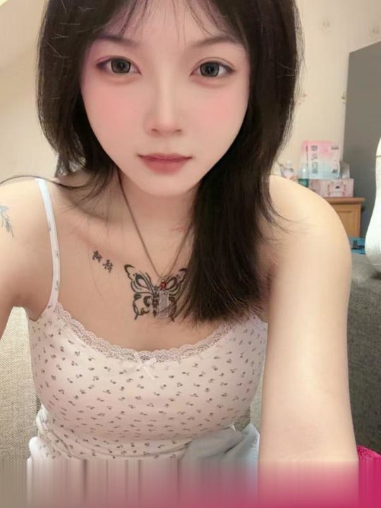 成都晶晶..