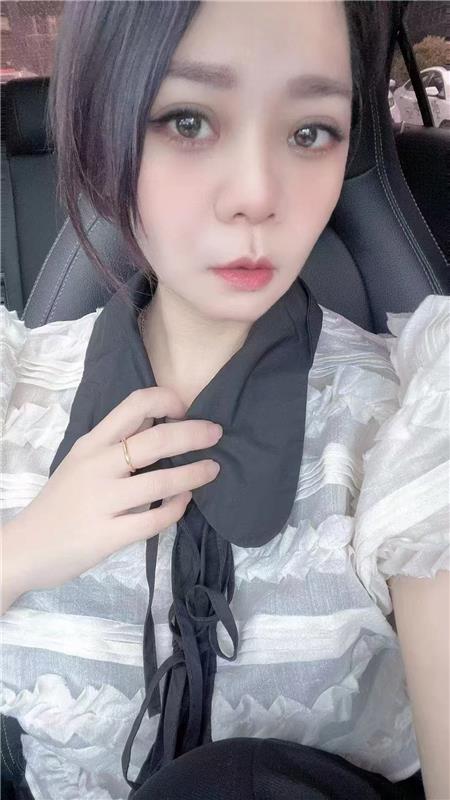 良家感觉的小少妇