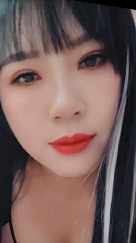 美丽的大胸女