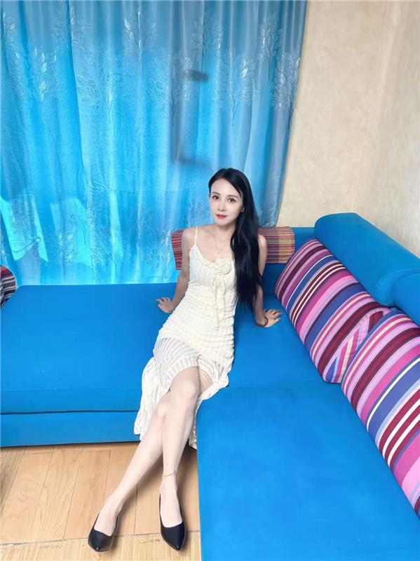 甜美清秀妹子
