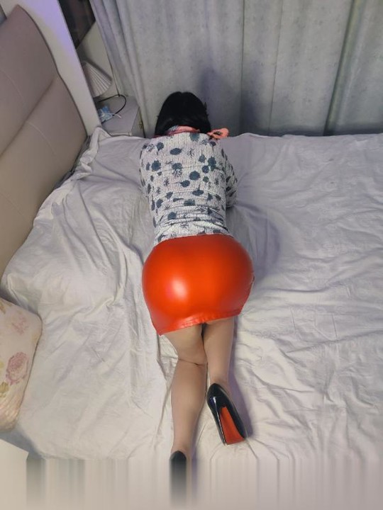 南站大胸老师
