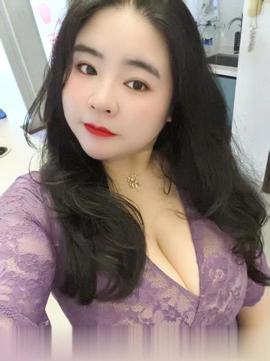 南山乳神露露
