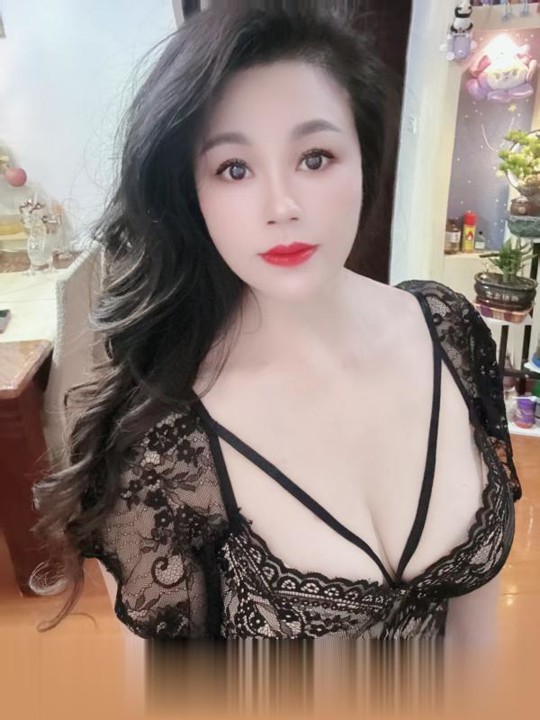 人妻珊珊老师