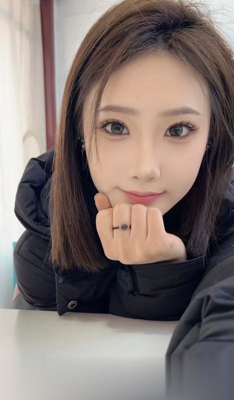 清纯甜妹儿.