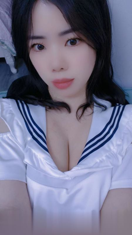 月亮岛悦悦.