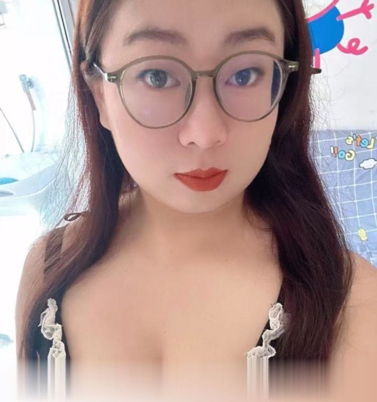大胸骚少妇.
