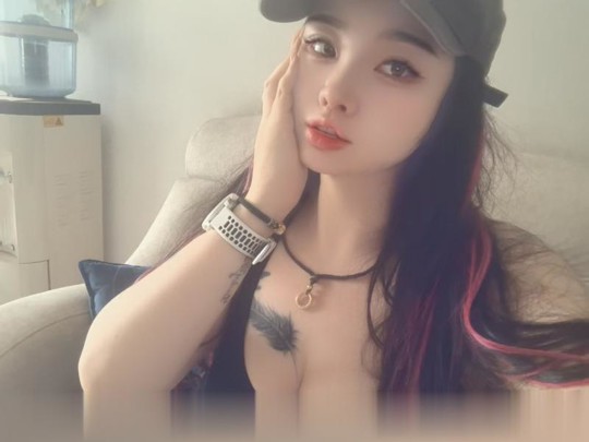 D罩健身欲姐