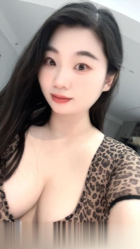 大胸小豆子.