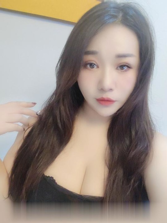 滨江大奶御姐