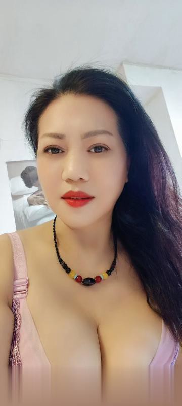 巨乳少妇..