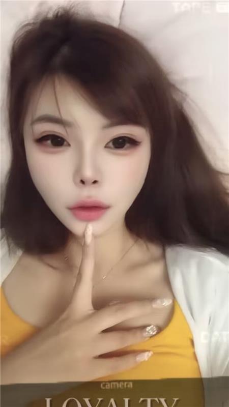 昆山小妹 俩个