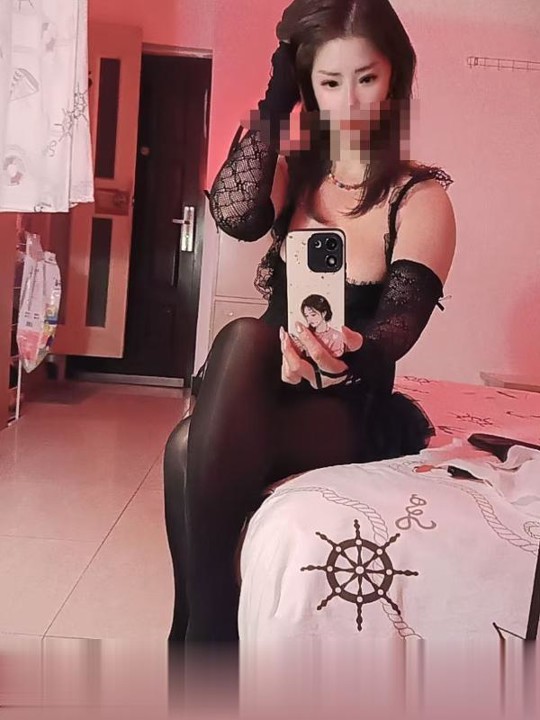 武汉江岸熟女