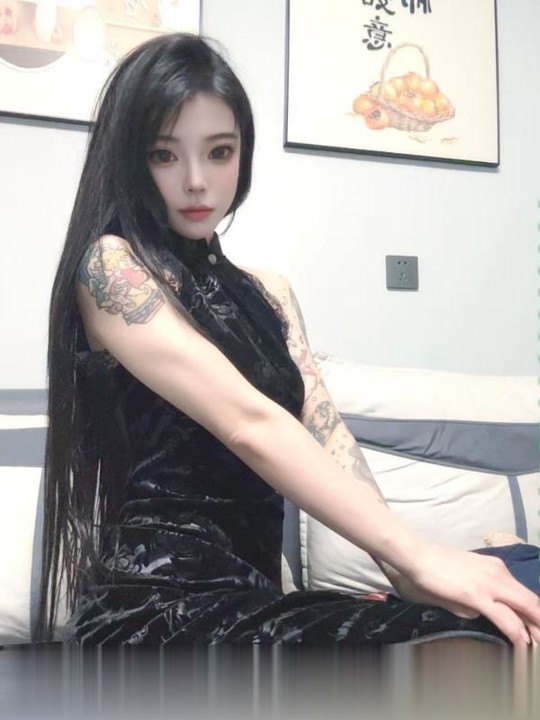 精神小妹夏夏