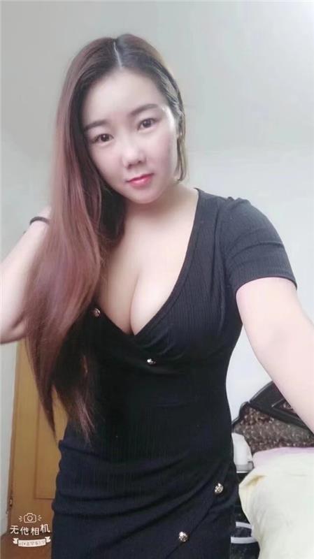 丰乳肥臀浪女