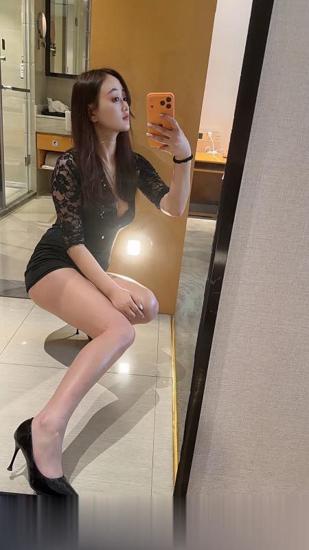 性感美腿小青