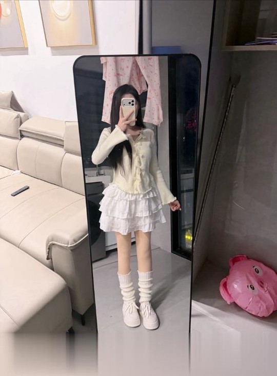 白嫩小姐姐.