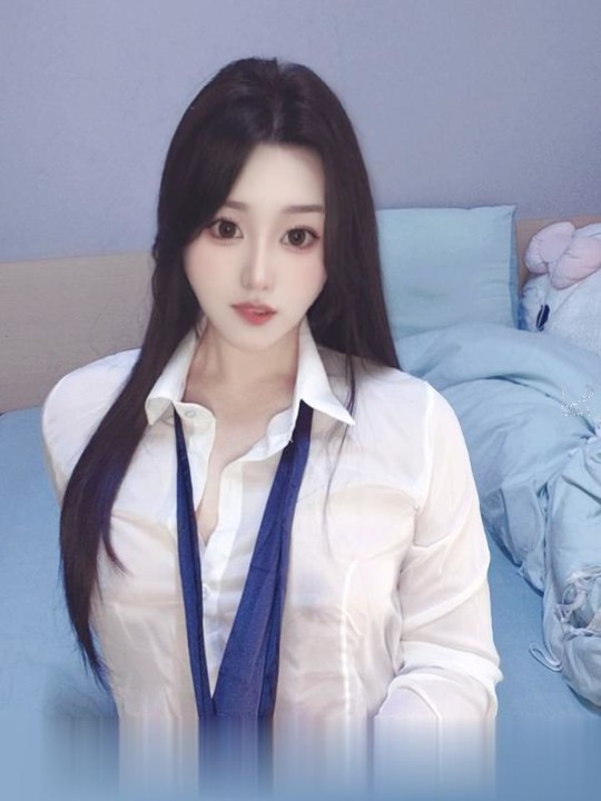 西湖性感小月