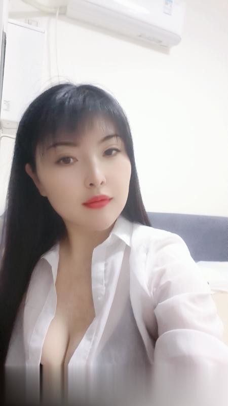 武汉小芸儿.