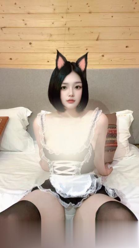 雨花舌吻短发妹
