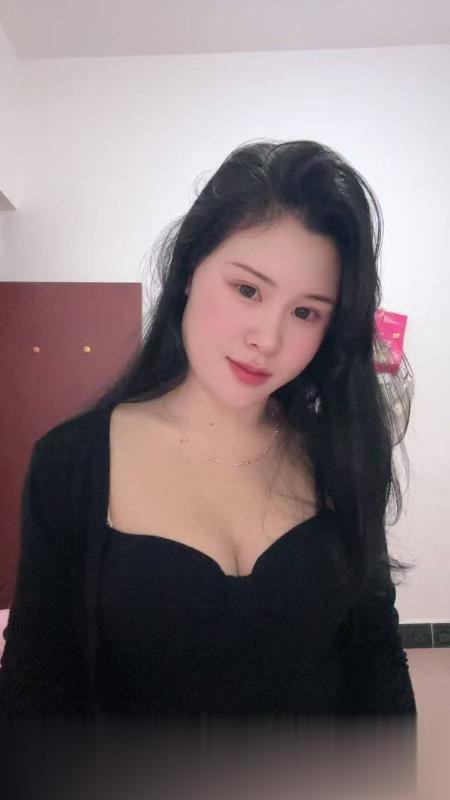 风骚D奶蜜茶小少妇