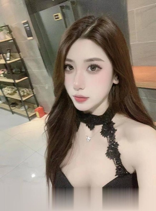 天河肉感十足李菲迪